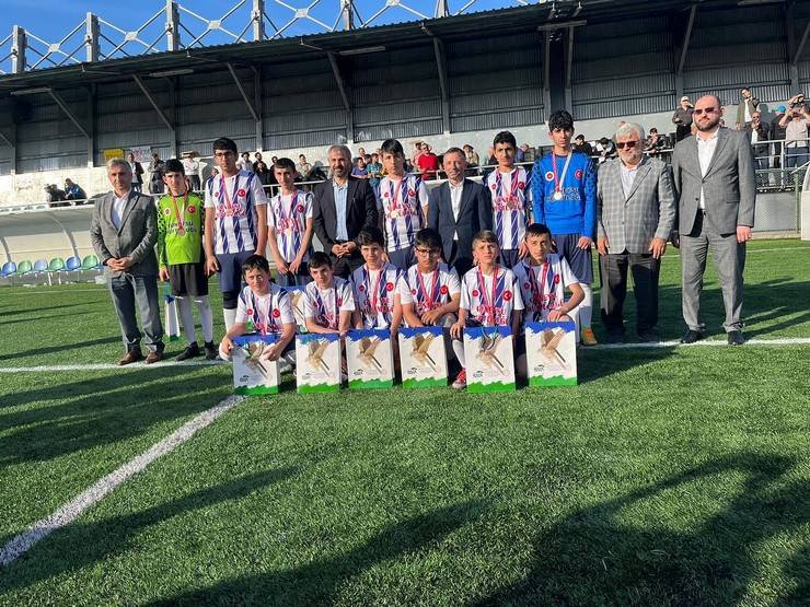 Rize’de hafızların futbol turnuvasında anlamlı mesaj 31