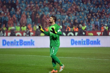 Trabzonspor - Fenerbahçe maçı tatil edildi 14
