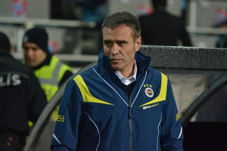 Trabzonspor - Fenerbahçe maçı tatil edildi 33