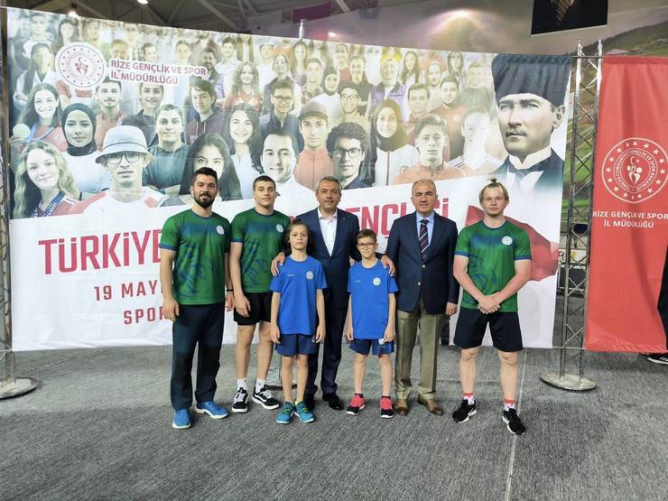 Rize’de 19 Mayıs Atatürk'ü Anma, Gençlik ve Spor Bayramı kutlandı 15