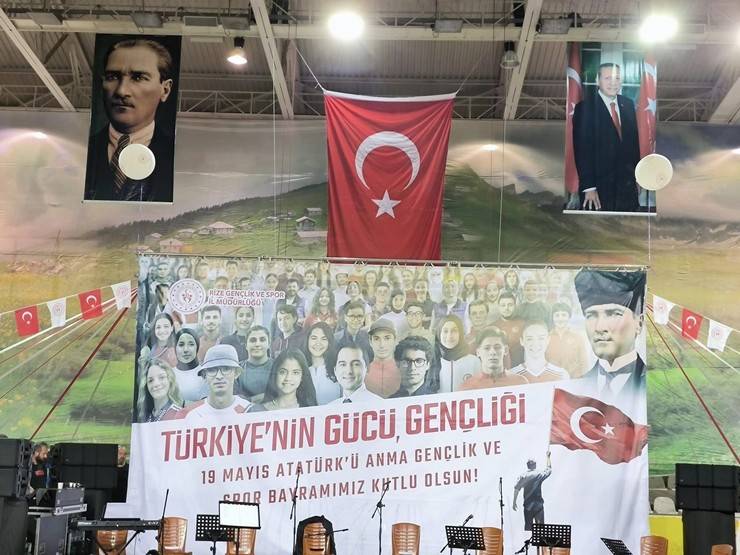 Rize’de 19 Mayıs Atatürk'ü Anma, Gençlik ve Spor Bayramı kutlandı 29