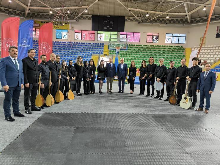 Rize’de 19 Mayıs Atatürk'ü Anma, Gençlik ve Spor Bayramı kutlandı 35
