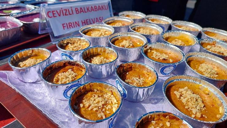 Rize'nin yeni lezzeti 'Cevizli balkabaklı fırın helvası’ oldu 1