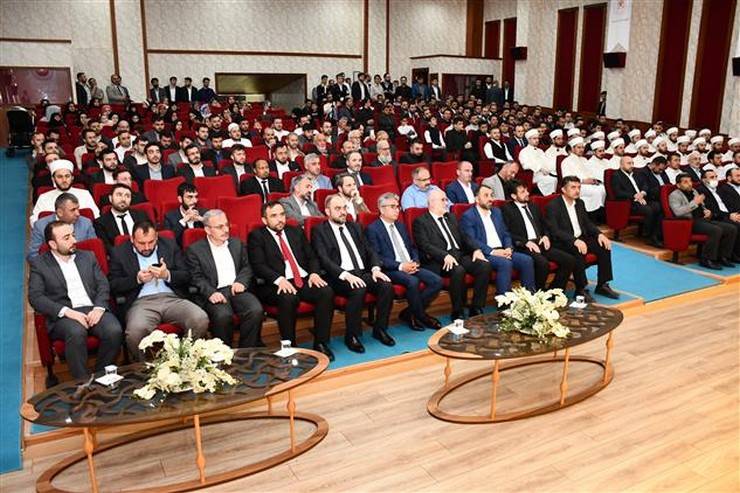 Rize Müftü Yusuf Karali Dini Yüksek İhtisas Merkezinde mezuniyet heyecanı 1