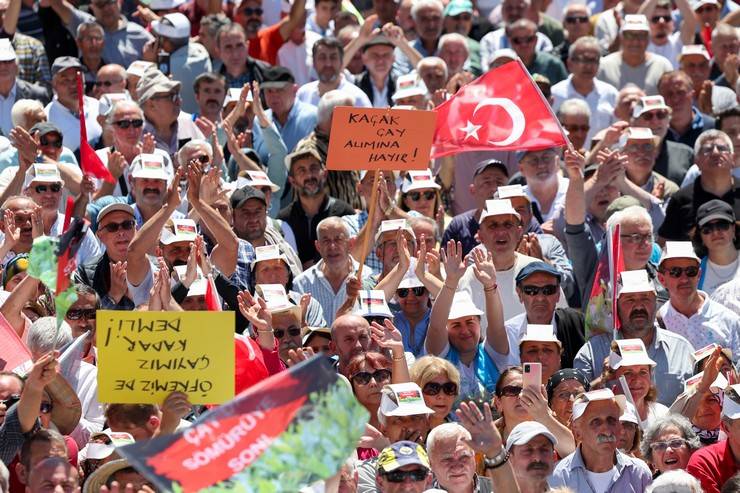 CHP Genel Başkanı Özgür Özel Rize'de Çay Mitinginde 22