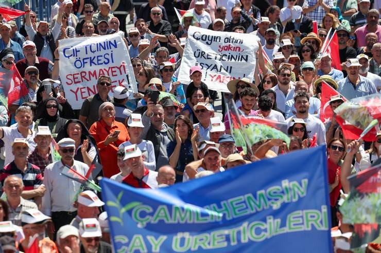 CHP Genel Başkanı Özgür Özel Rize'de Çay Mitinginde 27