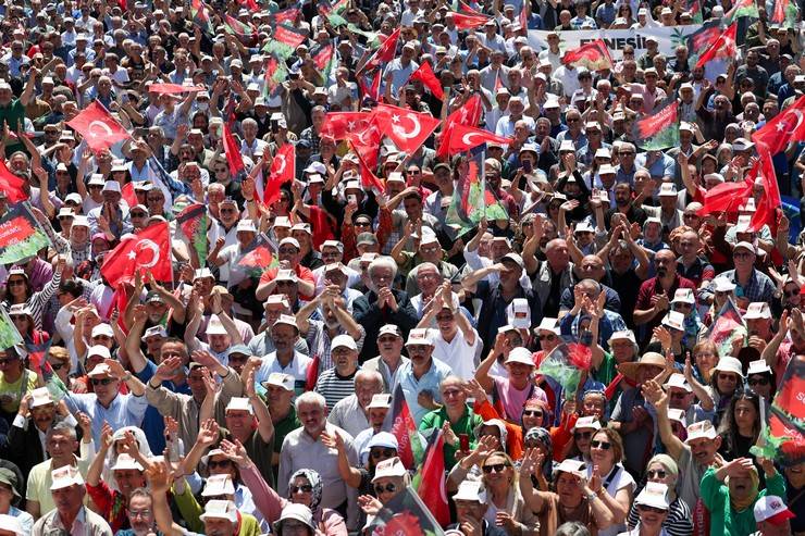 CHP Genel Başkanı Özgür Özel Rize'de Çay Mitinginde 34