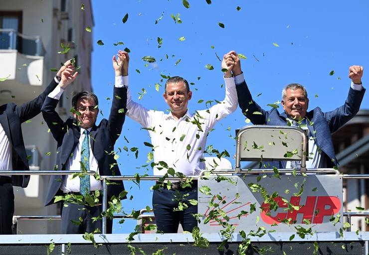 CHP Genel Başkanı Özgür Özel Rize'de Çay Mitinginde 37