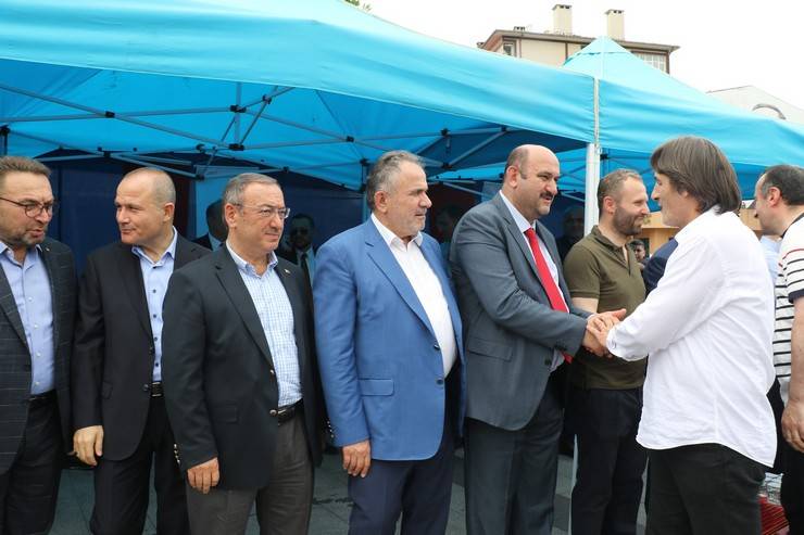 Rize'de Protokol, Vatandaşlarla Bayramlaştı 17