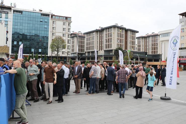 Rize'de Protokol, Vatandaşlarla Bayramlaştı 27