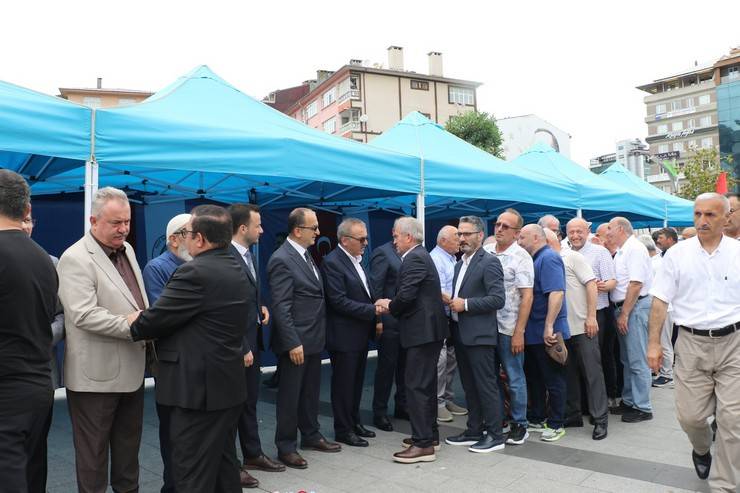 Rize'de Protokol, Vatandaşlarla Bayramlaştı 30