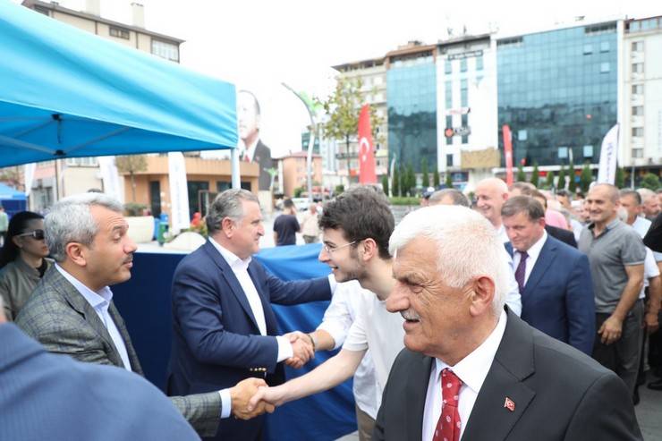 Rize'de Protokol, Vatandaşlarla Bayramlaştı 36