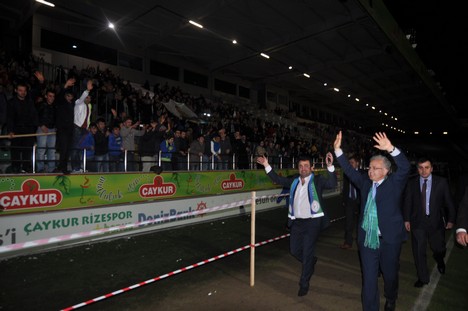 Uğur Işılak Rize'de Konser Verdi 27