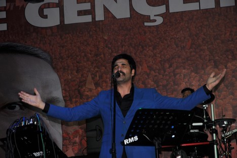 Uğur Işılak Rize'de Konser Verdi 44