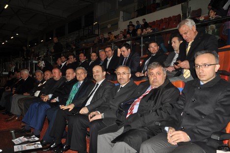 Uğur Işılak Rize'de Konser Verdi 6