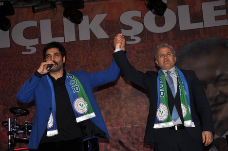 Uğur Işılak Rize'de Konser Verdi 63