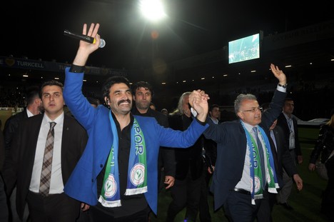 Uğur Işılak Rize'de Konser Verdi 78