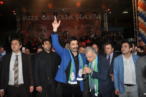 Uğur Işılak Rize'de Konser Verdi 82