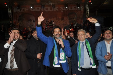 Uğur Işılak Rize'de Konser Verdi 84