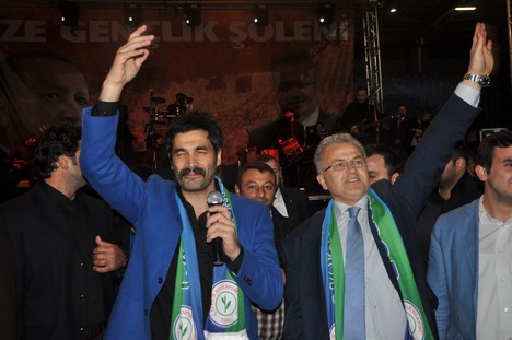 Uğur Işılak Rize'de Konser Verdi 85