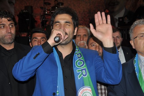 Uğur Işılak Rize'de Konser Verdi 86