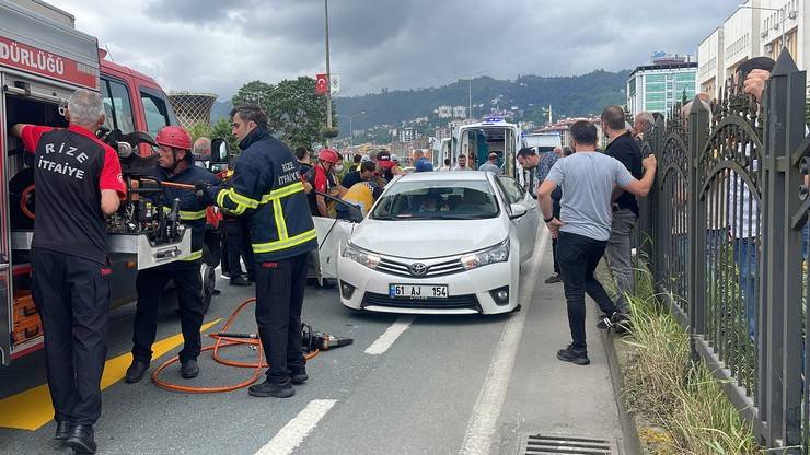 Rize'de trafik kazası: 3 yaralı 5