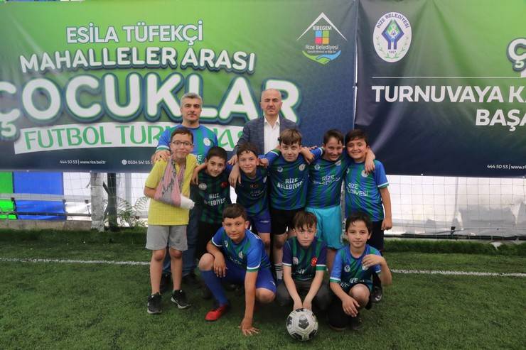 Rize'de Esila Tüfekçi Mahalleler Arası Çocuklar Futbol Turnuvası ve Şenliği başladı 9