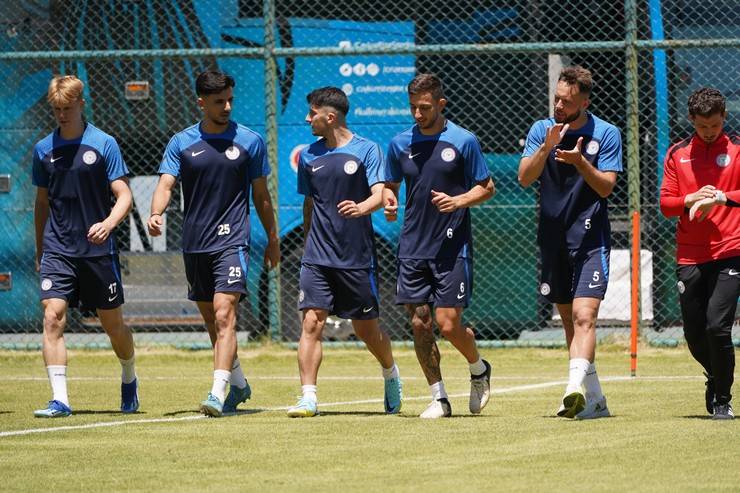 Çaykur Rizespor'da Erzurum kampı başladı 24