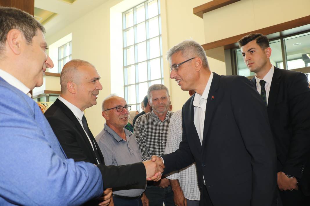 Sağlık Bakanı Prof. Dr. Kemal Memişoğlu, memleketi Rize'de 10