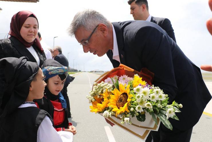 Sağlık Bakanı Prof. Dr. Kemal Memişoğlu, memleketi Rize'de 2