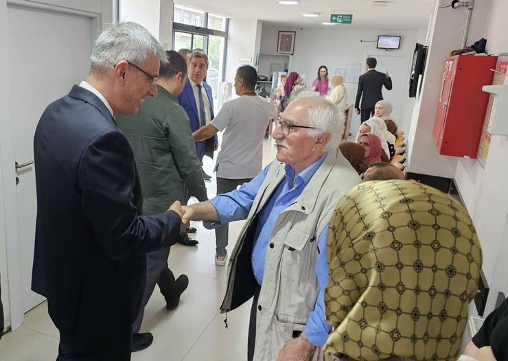 Bakan Memişoğlu Rize'de ziyaretlerde bulundu 4