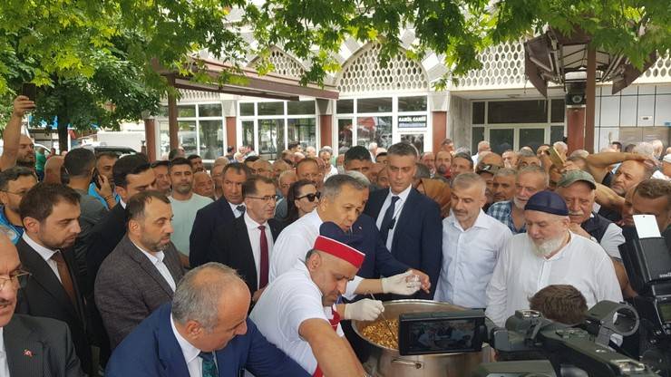 İçişleri Bakanı Yerlikaya, Rize'de ziyaretlerde bulundu 16