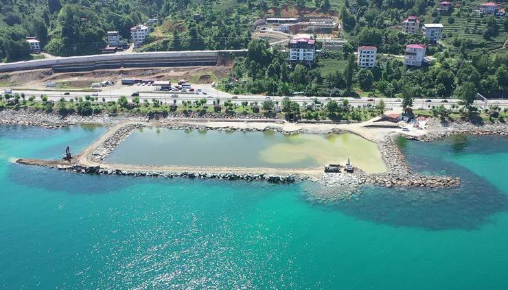 Rize'de Halk Plajı Yapım Çalışmaları Başladı! 5