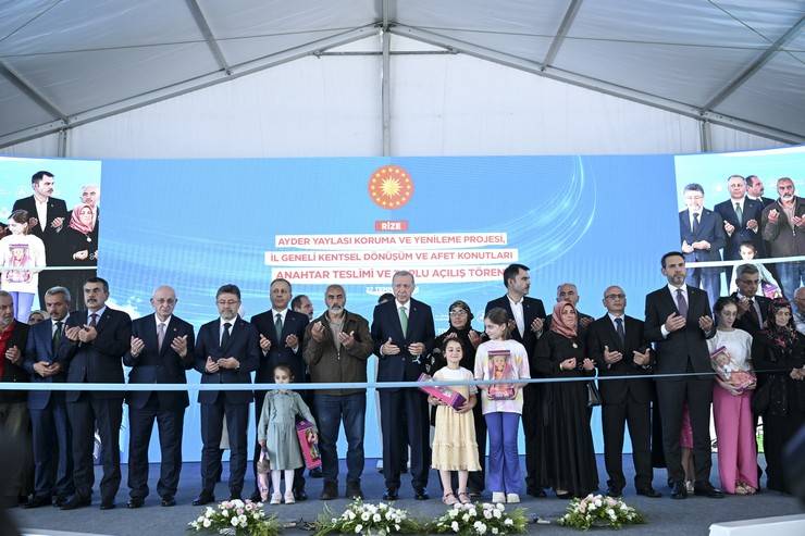 Cumhurbaşkanı Erdoğan, Rize'de Toplu Açılış Töreni'nde 17