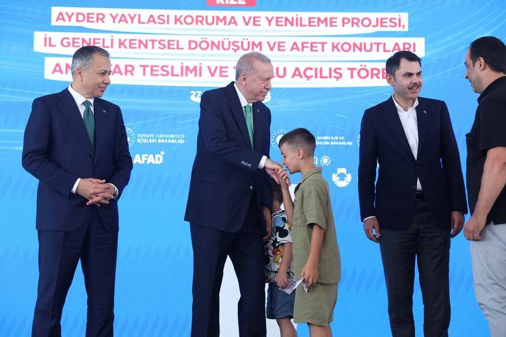 Cumhurbaşkanı Erdoğan, Rize'de Toplu Açılış Töreni'nde 40