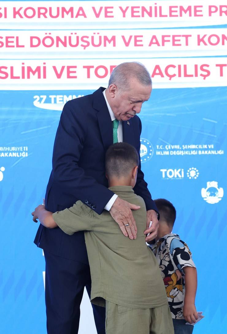 Cumhurbaşkanı Erdoğan, Rize'de Toplu Açılış Töreni'nde 48