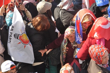 Rize'de Bayılan Bayılana 13