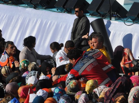 Rize'de Bayılan Bayılana 25
