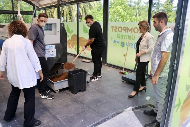 Karadeniz Teknik Üniversitesinde organik atıklardan yılda 6,5 ton gübre üretilecek 3