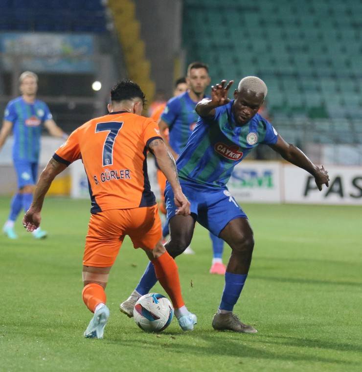 Çaykur Rizespor – Başakşehir Maçından Kareler 26