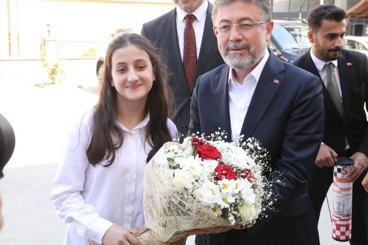 Tarım ve Orman Bakanı İbrahim Yumaklı, Rize'de 2