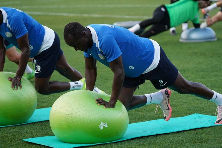 Çaykur Rizespor, Fenerbahçe maçı hazırlıklarına başladı 5