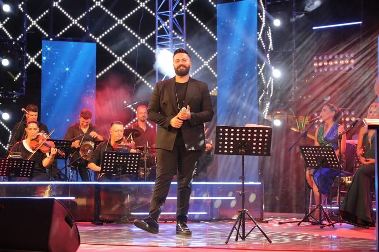 Rize'de "TRT Sanatçıları Şehir Konserleri" düzenlendi 1