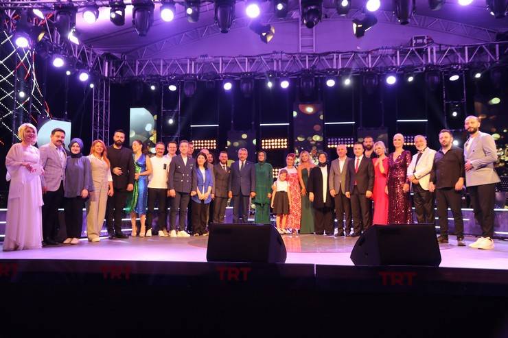 Rize'de "TRT Sanatçıları Şehir Konserleri" düzenlendi 16