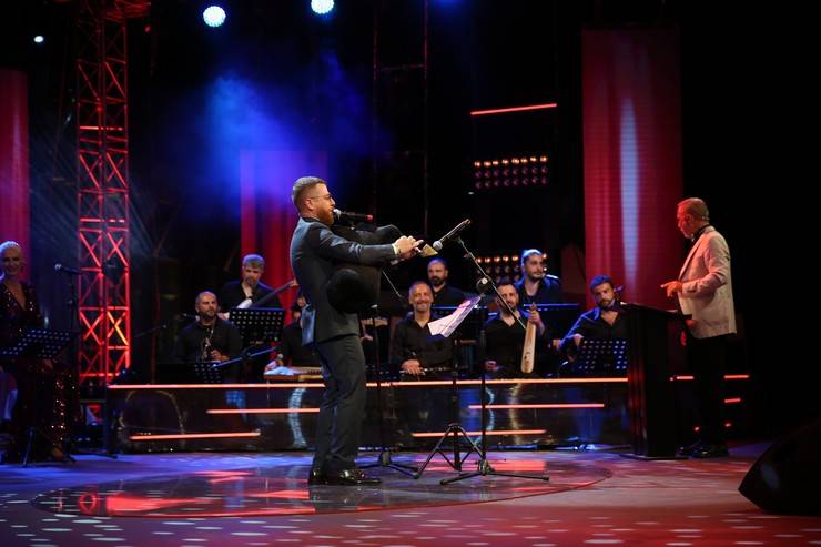 Rize'de "TRT Sanatçıları Şehir Konserleri" düzenlendi 18