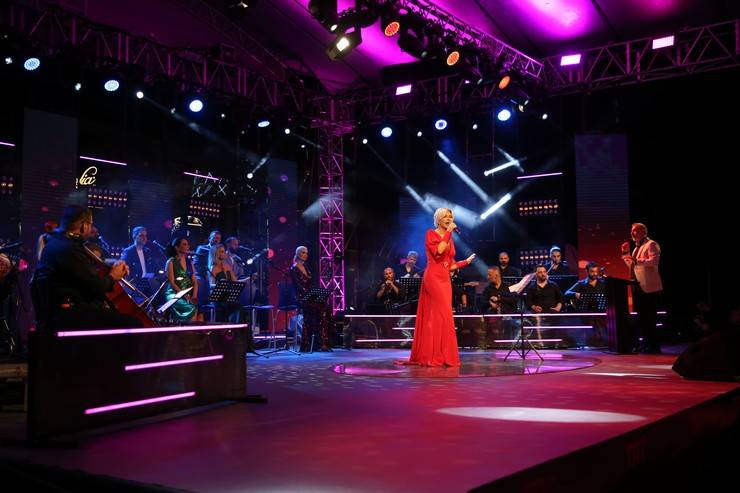 Rize'de "TRT Sanatçıları Şehir Konserleri" düzenlendi 19