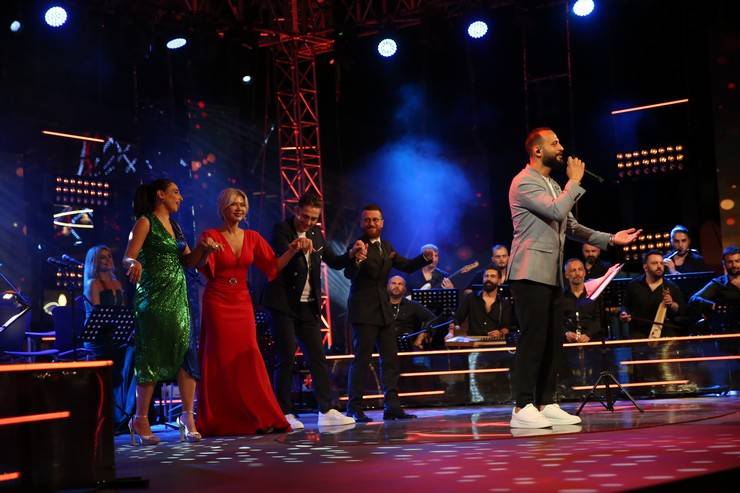 Rize'de "TRT Sanatçıları Şehir Konserleri" düzenlendi 23