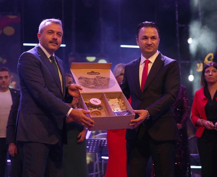 Rize'de "TRT Sanatçıları Şehir Konserleri" düzenlendi 24