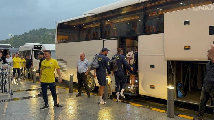 Fenerbahçe, Rize’ye geldi 7