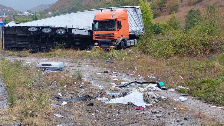 Samsun'da sağanak yağış kazaya neden oldu 3 ölü, 2 si ağır 10 yaralı 14